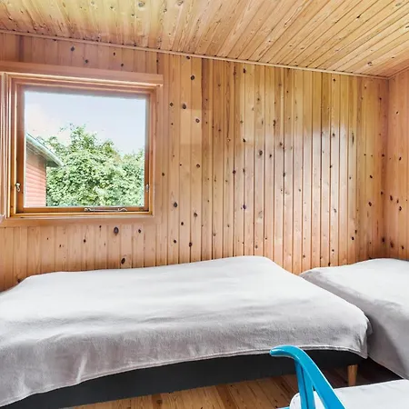 3 Bedroom Cozy In Sjaellands Odde Yderby
